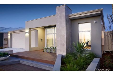 Property photo of 32 Calooli Grove Golden Bay WA 6174