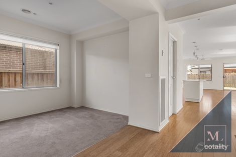 Property photo of 10 Coorabin Way Werribee VIC 3030