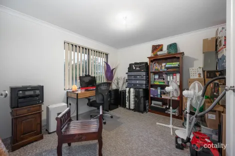 Property photo of 4 Binda Way Halls Head WA 6210