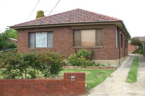 8 Robinson St N, Wiley Park, NSW 2195