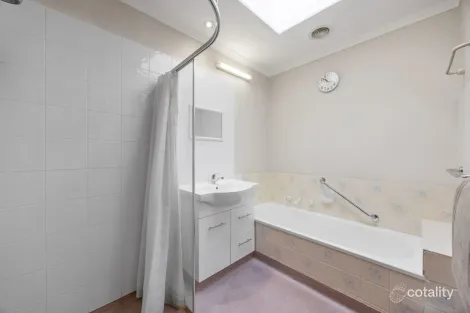 Property photo of 1/14 Gilbertson Street Essendon VIC 3040