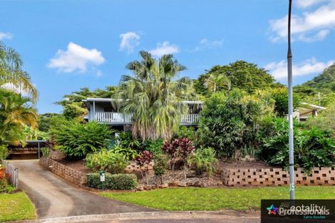 Property photo of 15 Barellan Close Caravonica QLD 4878