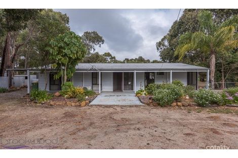 7 Parkland Rd, Stoneville, WA 6081