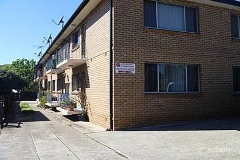 2/82 Sackville St, Fairfield, NSW 2165