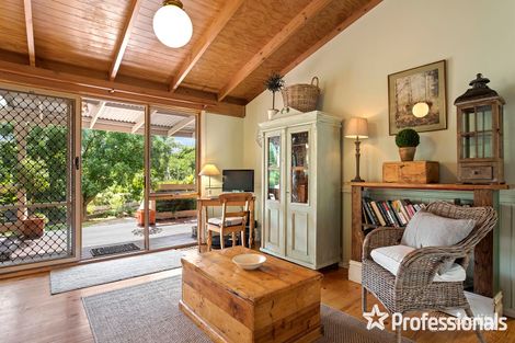 37 York Rd, Mount Evelyn, VIC 3796