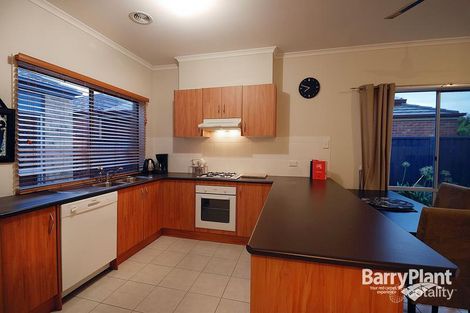 Property photo of 22 Stringy Bark Circuit Pakenham VIC 3810