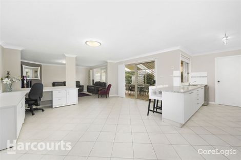 Property photo of 6 Fullerton Circuit St Helens Park NSW 2560