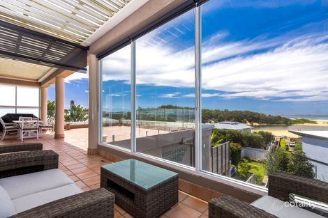 Property photo of 1/137B Ocean View Drive Wamberal NSW 2260