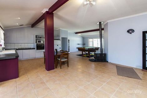 Property photo of 3 Hilo Place Warnbro WA 6169