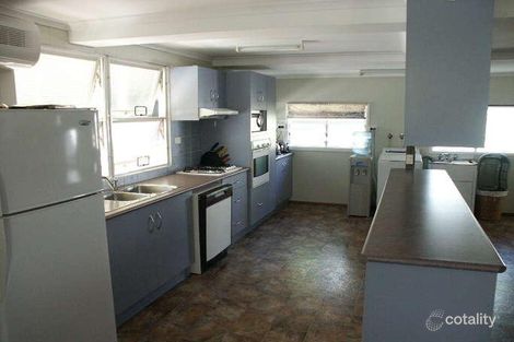 Property photo of 9 Beach Avenue Tannum Sands QLD 4680