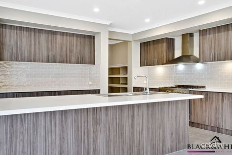 Property photo of 17 Beatrix Street Point Cook VIC 3030