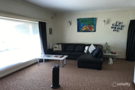 Property photo of 50 Camellia Circle Woy Woy NSW 2256