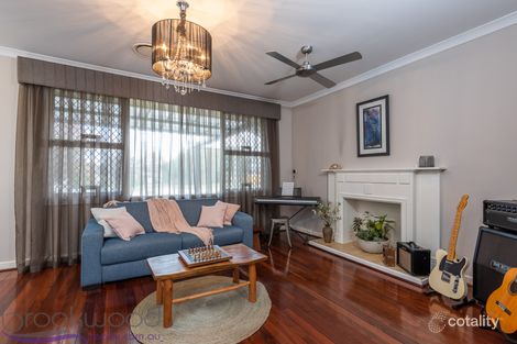 Property photo of 5 Stewartby Crescent Viveash WA 6056