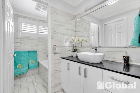 Property photo of 77 Auklet Road Mount Hutton NSW 2290