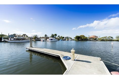 1/20 Canal Ave, Runaway Bay, QLD 4216