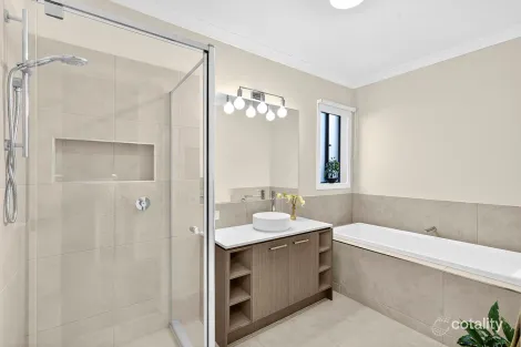 Property photo of 36 Shipstern Street Armstrong Creek VIC 3217
