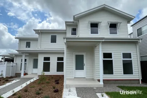 75 Broughton Ave, Tullimbar, NSW 2527