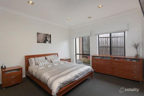 Property photo of 2/11 Middlefield Drive Blackburn North VIC 3130