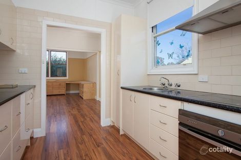 Property photo of 104 Mitchelmore Street Mount Austin NSW 2650