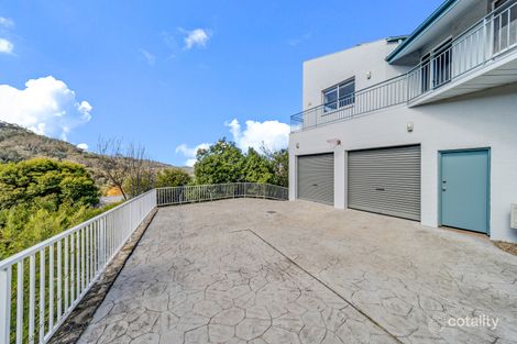 Property photo of 37 Richter Close Fadden ACT 2904