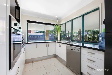 Property photo of 12 Stockman Crescent Mudgeeraba QLD 4213
