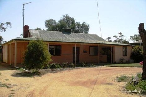 Property photo of 5 Annetts Road Dalwallinu WA 6609