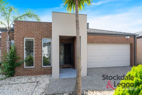 10 Highbury Cct, Craigieburn, VIC 3064