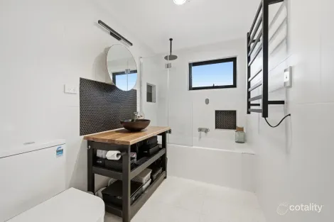 Property photo of 22 Tamara Crescent Inverloch VIC 3996