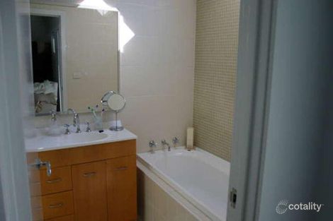 Property photo of 2/32 Burfitt Street Leichhardt NSW 2040