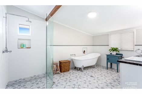 49 Ross St, Allenstown, QLD 4700