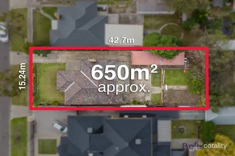 Property photo of 11 Emu Road Maidstone VIC 3012