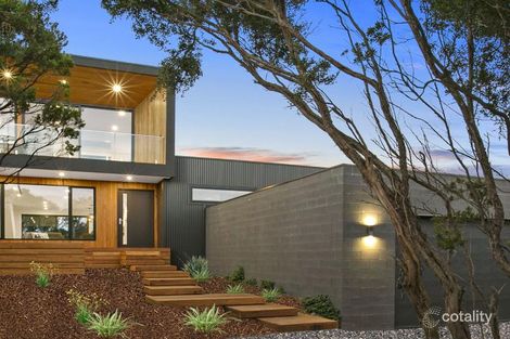 Property photo of 15 Alex Drive St Andrews Beach VIC 3941
