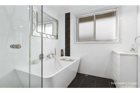 Property photo of 68 Beaufort Road Croydon VIC 3136