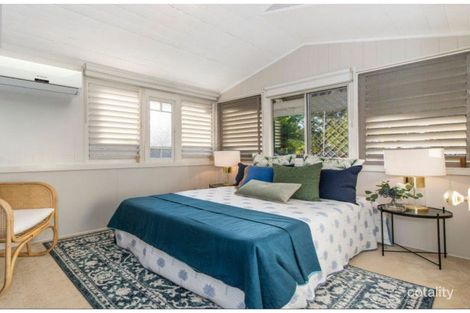 1/5 Tuffley St, West End, QLD 4810