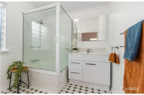 Property photo of 1/5 Tuffley Street West End QLD 4810