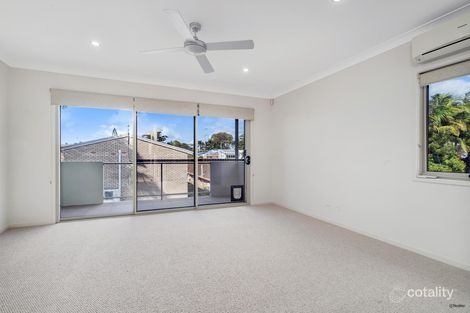 Property photo of 2/52 Third Avenue Palm Beach QLD 4221