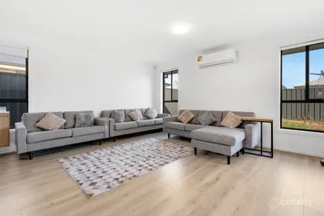 Property photo of 11 Islay Place Blakeview SA 5114