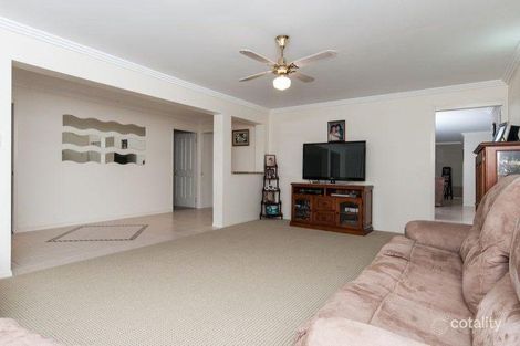 Property photo of 25 Chestnut Drive Flinders View QLD 4305