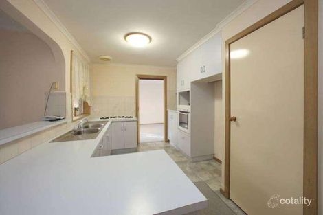 Property photo of 28 Azarow Circuit Croydon South VIC 3136