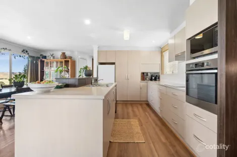 Property photo of 24 Thomson Street Shelford VIC 3329