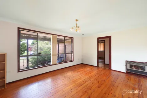 Property photo of 8 Turon Place Ruse NSW 2560