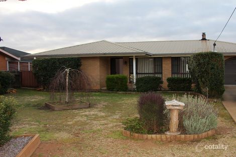 21 Youman St, Guyra, NSW 2365