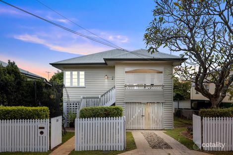 69 Mearns St, Fairfield, QLD 4103