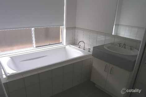 Property photo of 18 Dexter Grove Point Cook VIC 3030