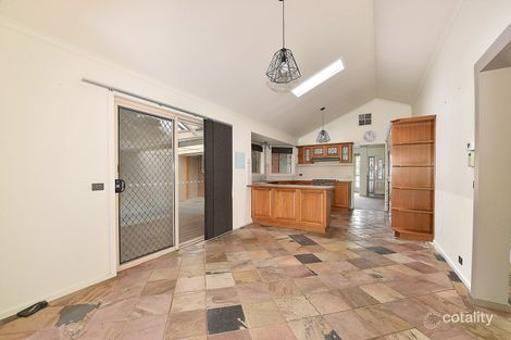 Property photo of 2 Rayfield Avenue Craigieburn VIC 3064