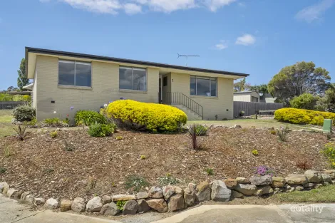 Property photo of 1 Morley Parade Triabunna TAS 7190