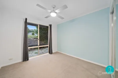 Property photo of 151 Mildura Drive Helensvale QLD 4212