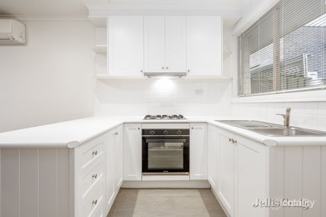 Property photo of 5/26 Irvine Crescent Brunswick West VIC 3055