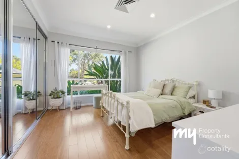 Property photo of 9A Rofe Place Grasmere NSW 2570