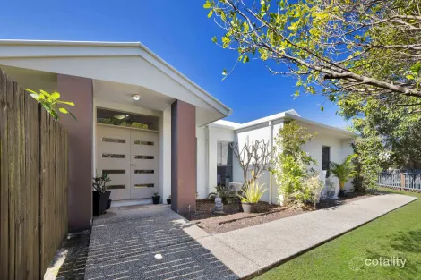 Property photo of 1 Keelson Street Birtinya QLD 4575